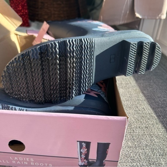 💋NEW Serra rain boots 👢 floral navy 9 - Picture 8 of 16